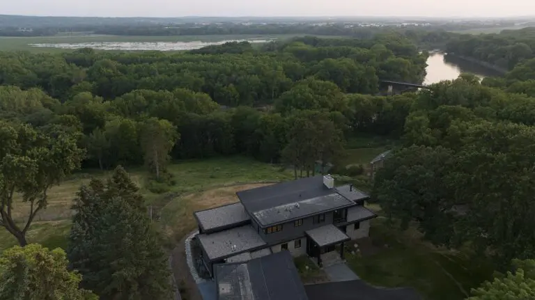 River Bluff Modern