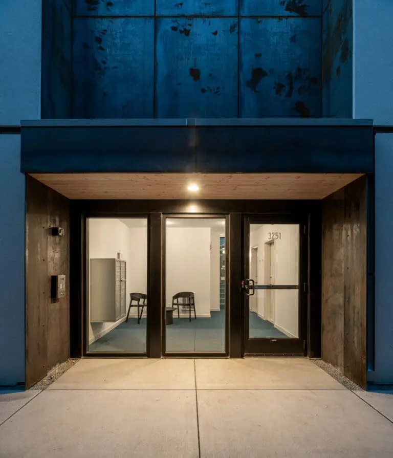 Amp House Apartments