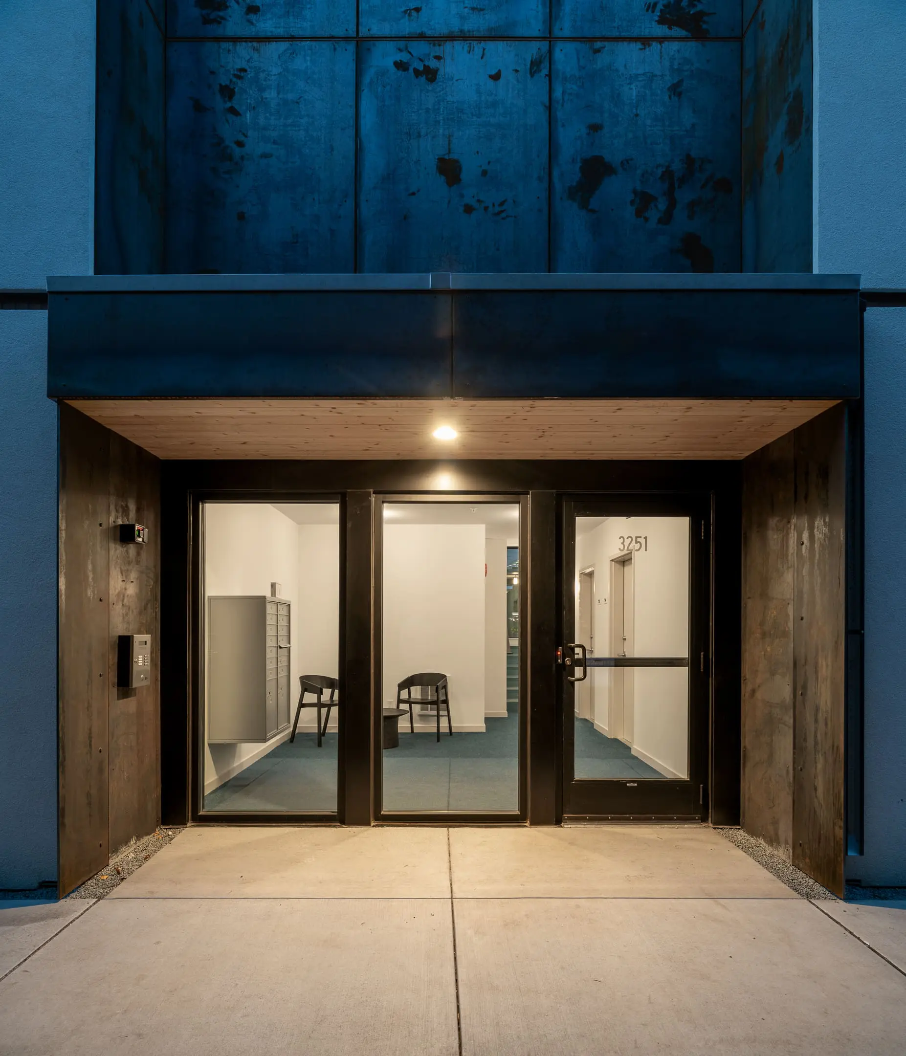 Amp House Apartments