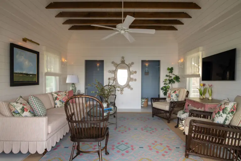 Deephaven Carriage & Boat House