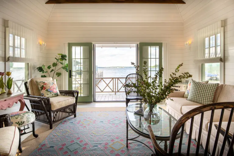 Deephaven Carriage & Boat House