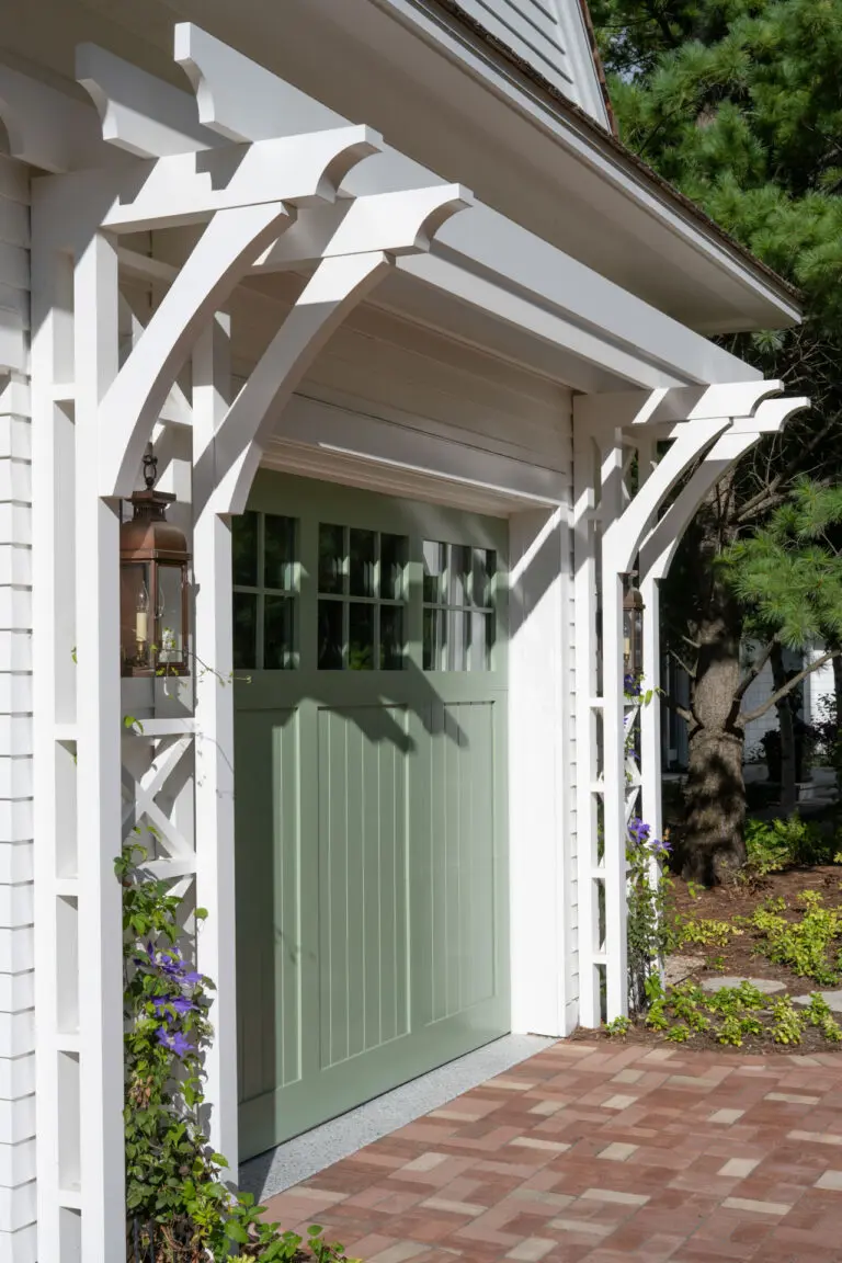 Deephaven Carriage & Boat House