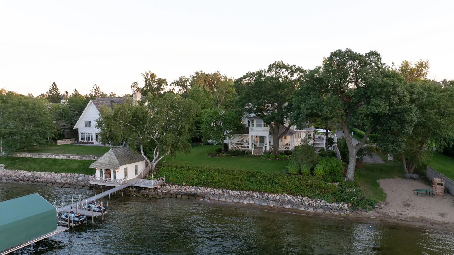 Deephaven Carriage & Boat House