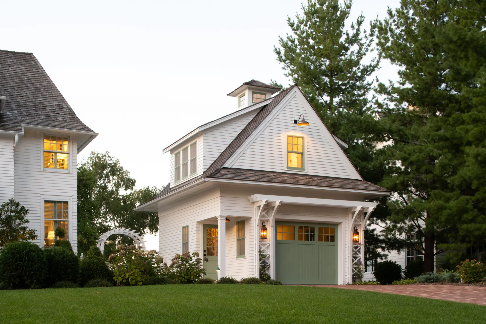 Deephaven Carriage & Boat House