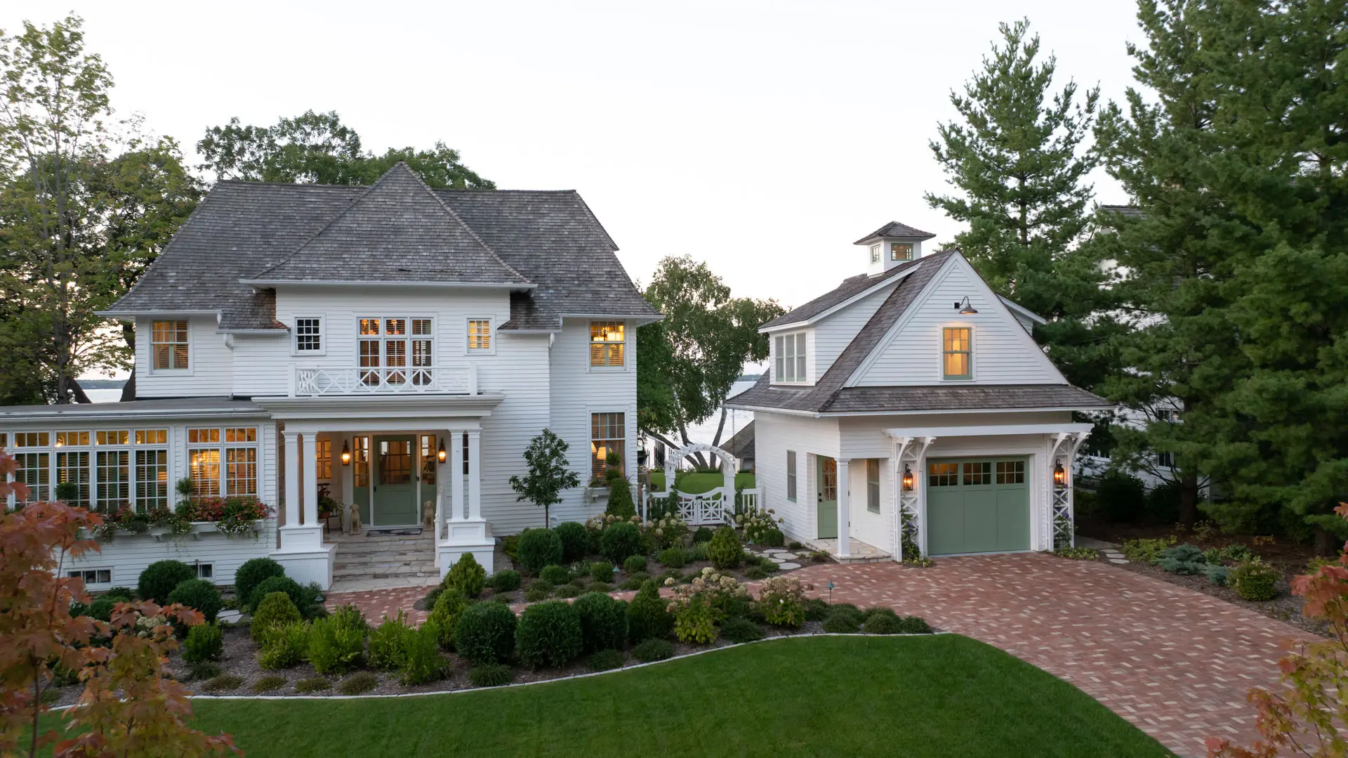 Deephaven Carriage & Boat House