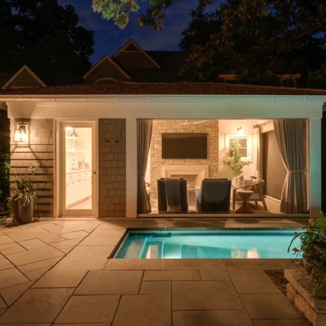 Ooooh, just got some photos from @milowelectric who worked with @keenanandsveiven landscapers on lighting for a pool house/spa/lounge we built in #ardenpark #edina. Nice and moody, thx!
..
@rehkamplarsonarchitects @marthadaytondesign @mcmilanmasonry @signaturepools_mn #poolhouse #landscapedesign #plungepool #remodeling #luxuryhomes #edinahomes #ardenpark #dovetailrenovationinc #dovetailbuilt #luxurybuilder #edinabuilder #twincitiesbuilder⠀