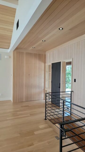 Excited to be finishing up on this whole-home remodel in Excelsior. Beautiful home on a spectacular #lakeminnetonka site. @rehkamplarsonarchitects 
.
#lakesideliving #dovetailbuilt #dovetailcustombuilders #dovetailrenovation