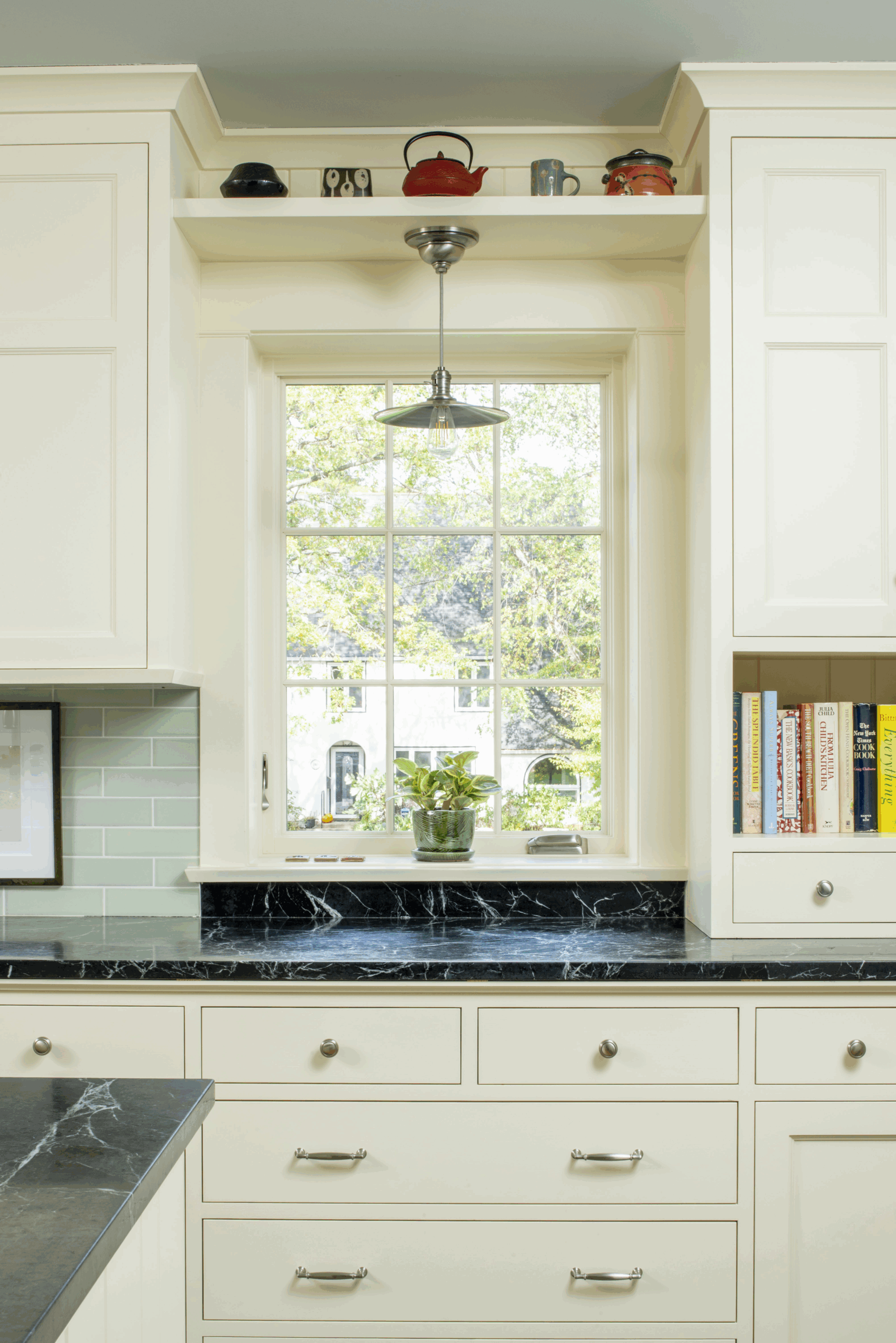 St. Paul Colonial Kitchen